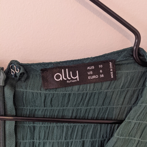 Ally Tiered Green Mini Dress Size 10 - Picture 2 of 2